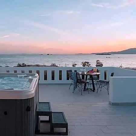 Almiriki Naxos Beachside Living 호텔 4*