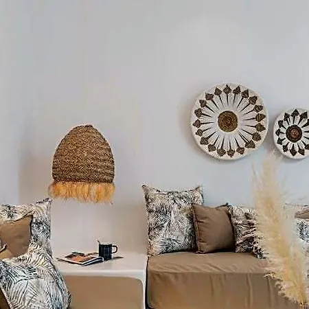 호텔 Almiriki Naxos Beachside Living